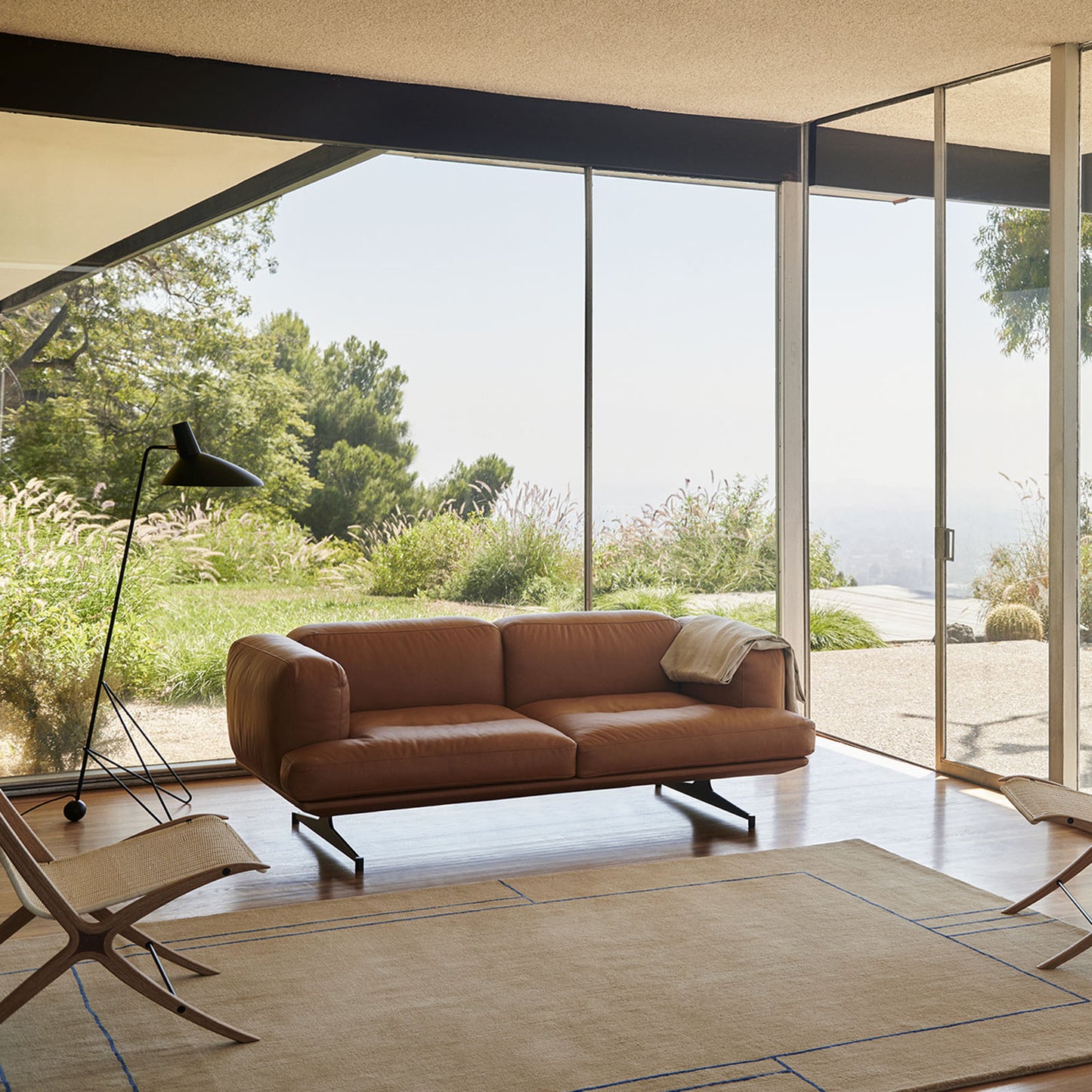 Inland Sofa AV22 - Skinn