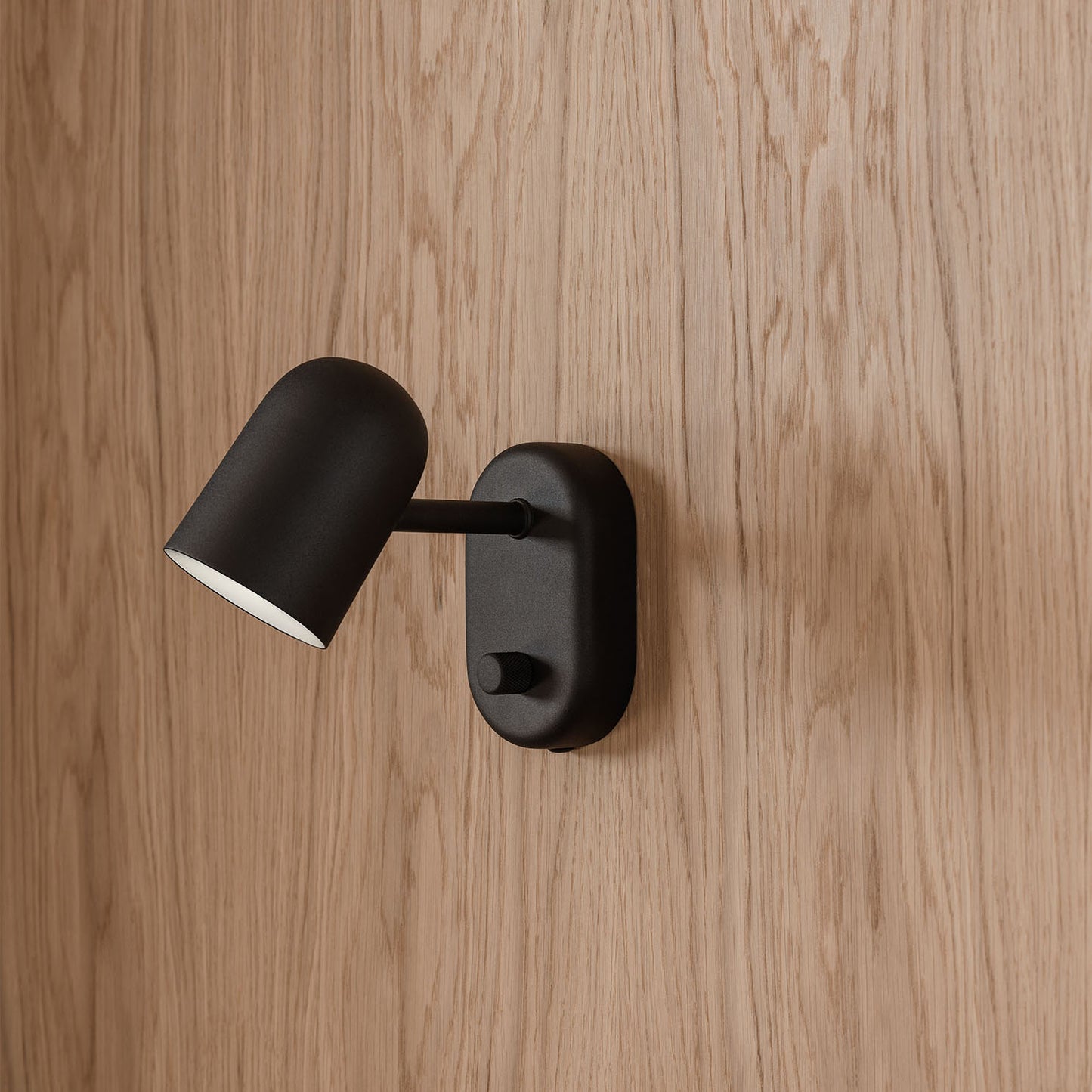 Buddy - Vegglampe - Mørk Grønn