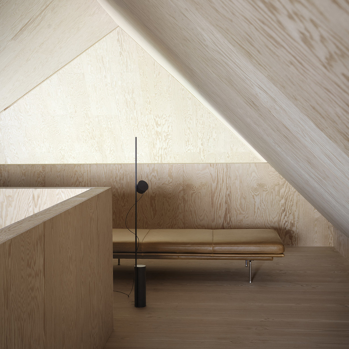 Outline - Daybed - Skinn