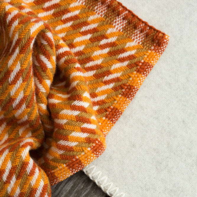 5053 - Apricot