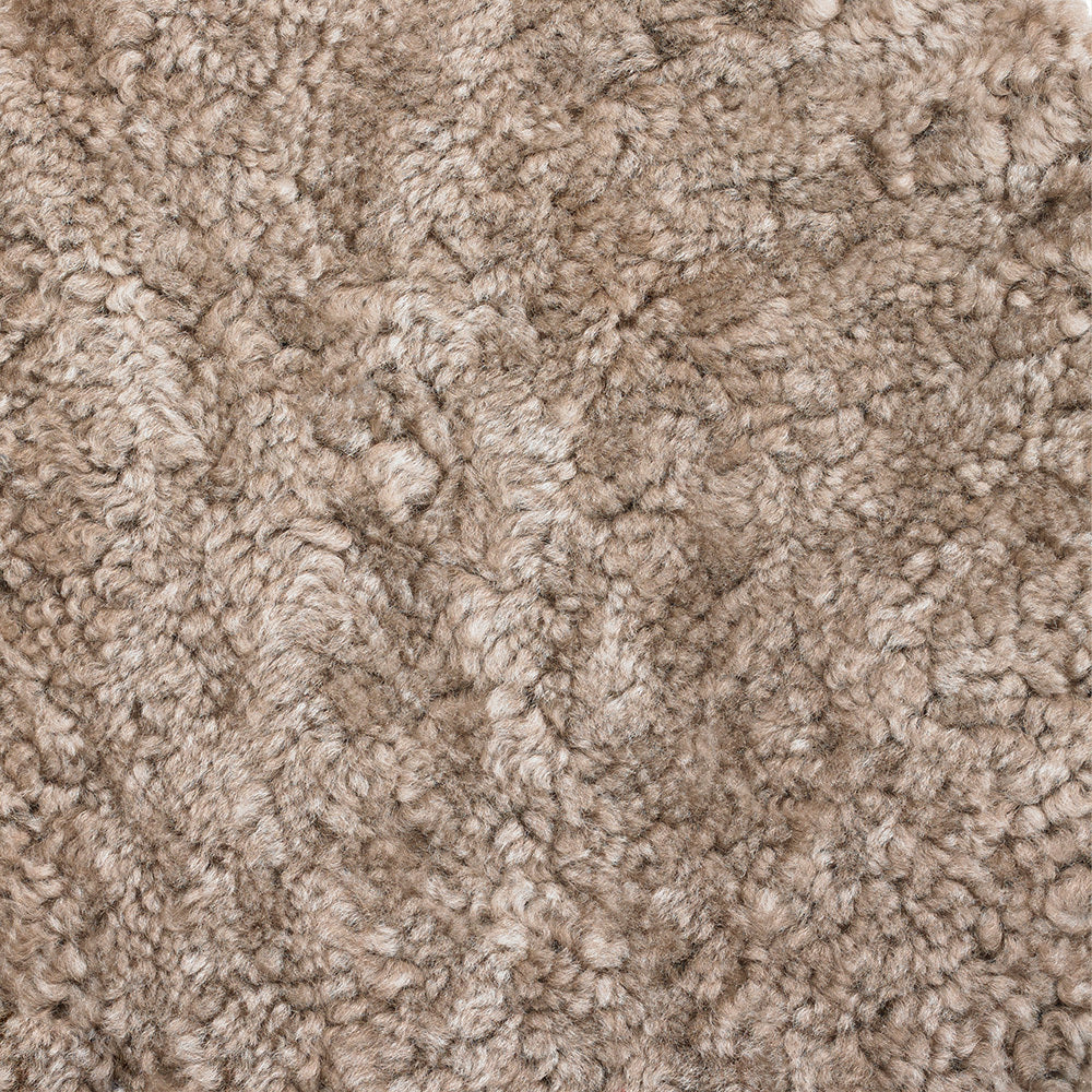 Lyra - Lenestol - Saueskinn