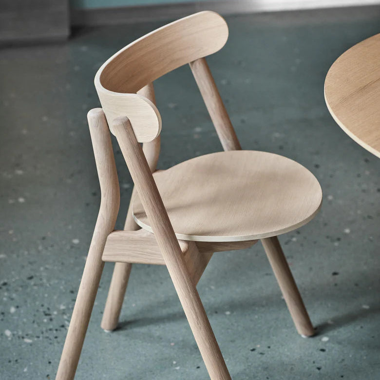 Pur_Norsk_Oaki_Spisebordstol_Norhern_012