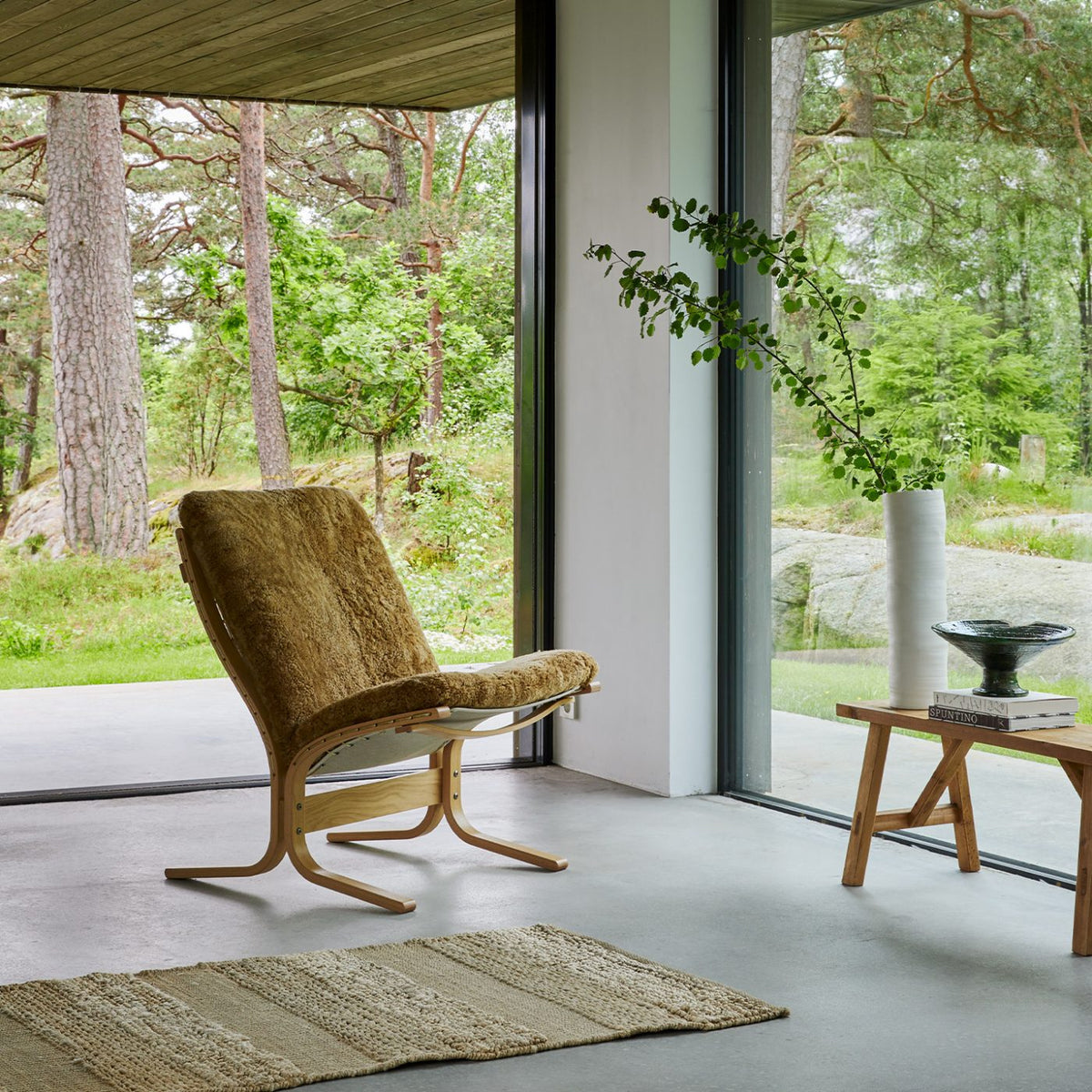 Pur_Norsk Siesta Ovis – putesett Maple vist på lav stol. Kun putesett selges.