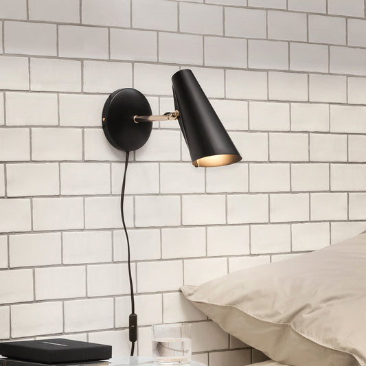 Birdy - Vegglampe - Kort - Sort / Messing
