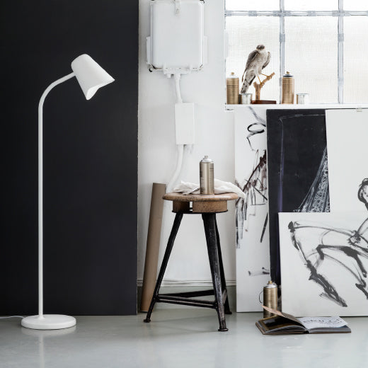 Me - Gulvlampe - Hvit