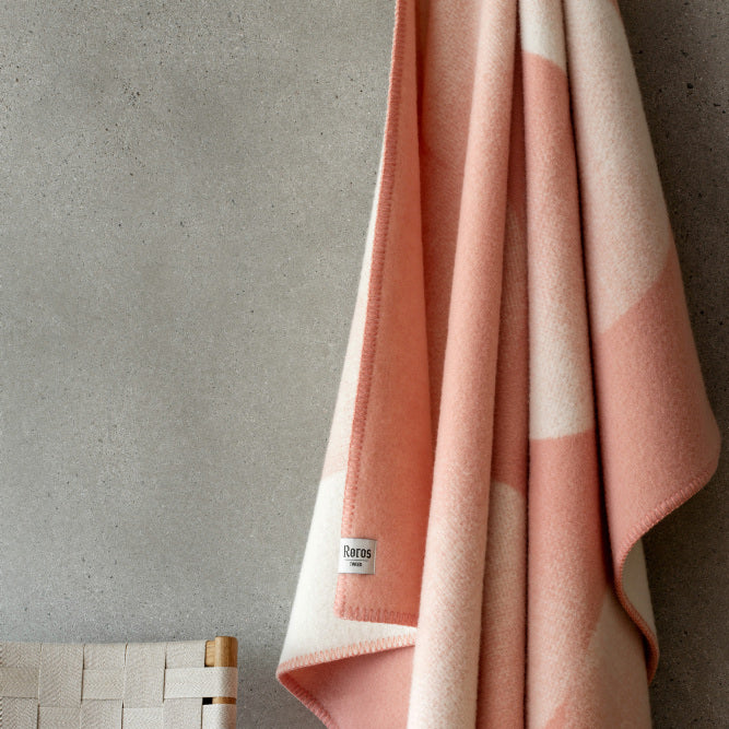 5903 - Rosy Sky