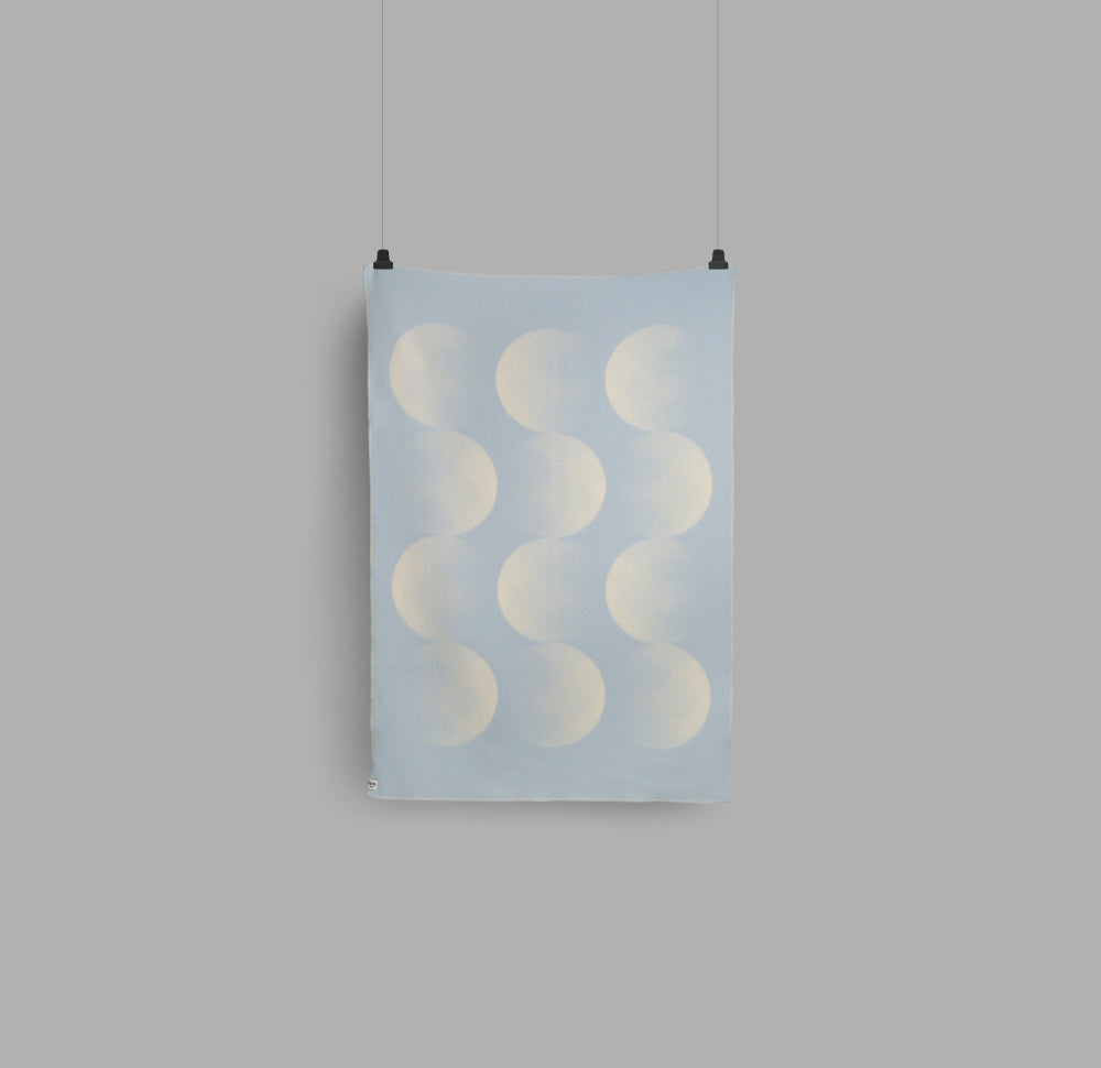 5901 - Crescent Blue