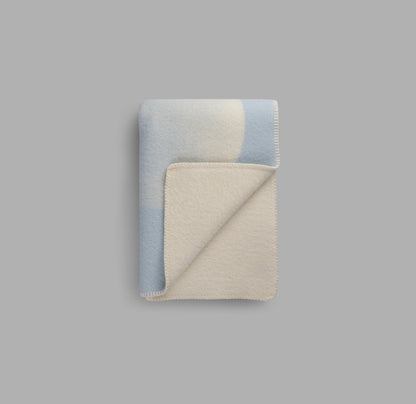 5901 - Crescent Blue